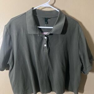 Dark green washed out color crop top brand new with tags size XL